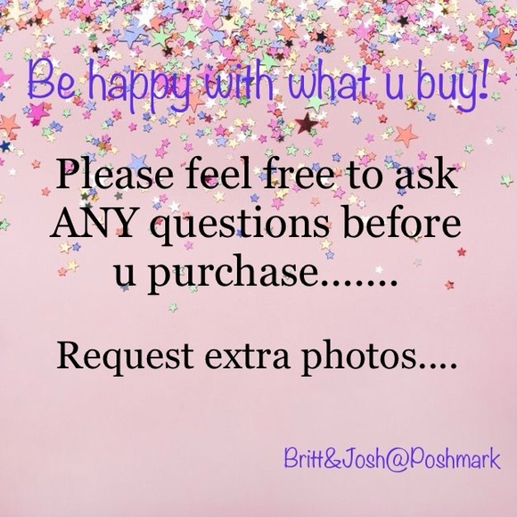 Victoria’s Secret plunge Bra with lace accents. - Picture 12 of 13